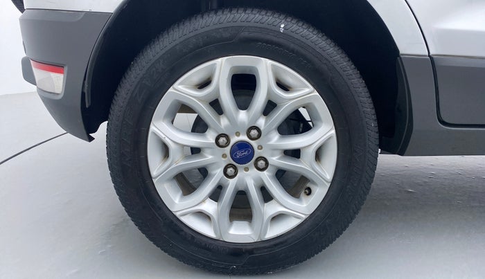 2016 Ford Ecosport 1.5 TITANIUM TI VCT AT, Petrol, Automatic, 39,311 km, Right Rear Wheel