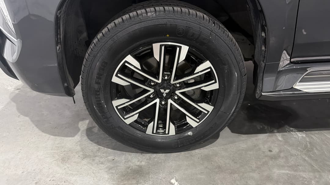2022 Mitsubishi Pajero Sport Exceed (4WD) 7 Seat, Automatic, 49463 km, Left Front Wheel