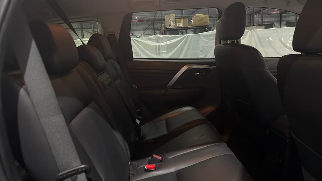 2022 Mitsubishi Pajero Sport Exceed (4WD) 7 Seat, Automatic, 49463 km, Right Side Rear Door Cabin View