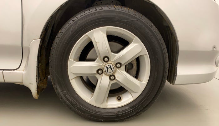 2011 Honda City 1.5L I-VTEC V MT, Petrol, Manual, 1,18,087 km, Right Front Wheel
