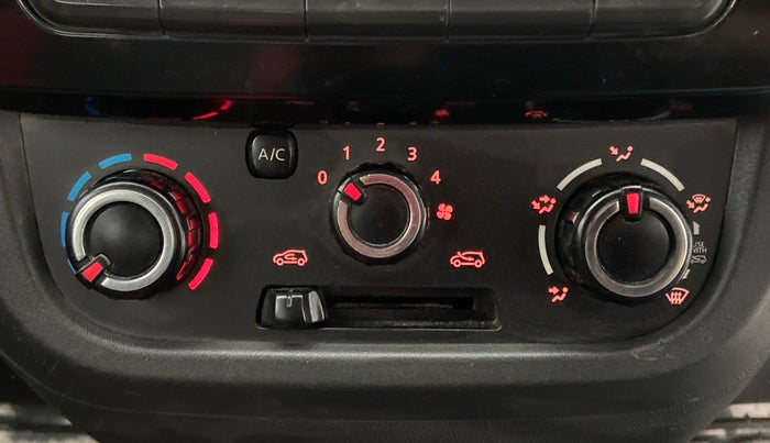 2020 Renault Kwid RXT 1.0 (O), Petrol, Manual, 60,894 km, Dashboard - Air Re-circulation knob is not working