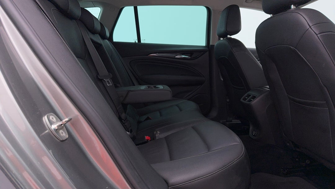 2017 Holden Calais Tourer, Automatic, 126265 km, Right Side Rear Door Cabin View