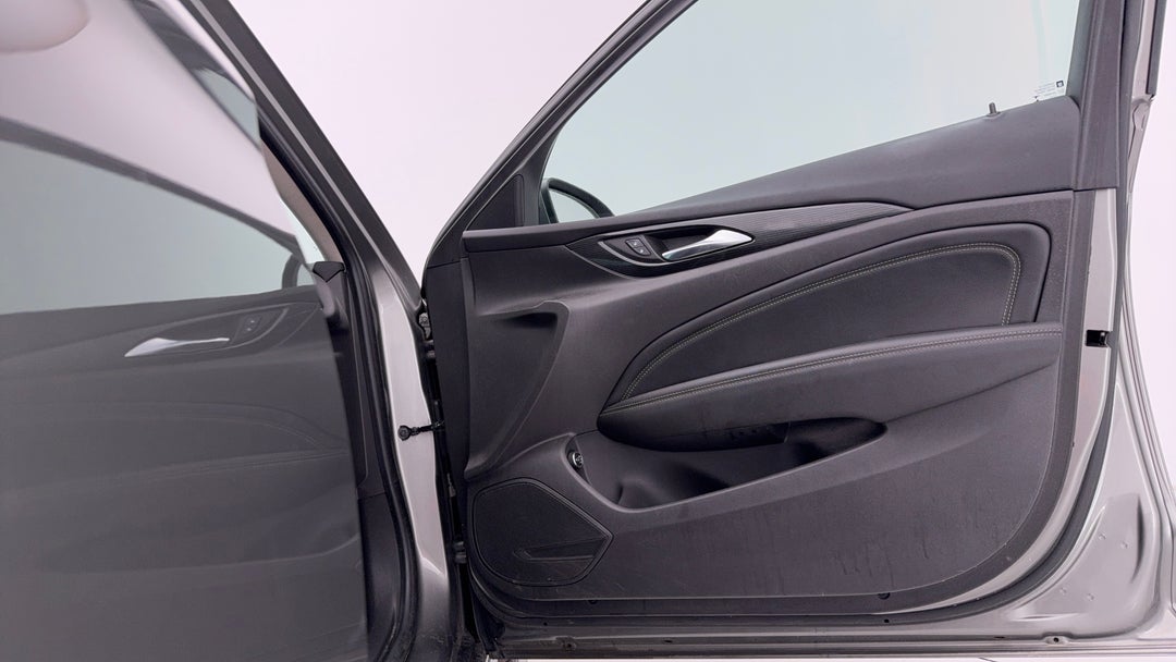 2017 Holden Calais Tourer, Automatic, 126265 km, Speaker View