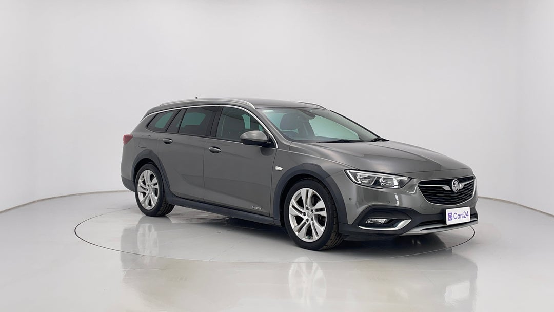 2017 Holden Calais Tourer, Automatic, 126265 km, Right Front Diagonal (45- Degree) View