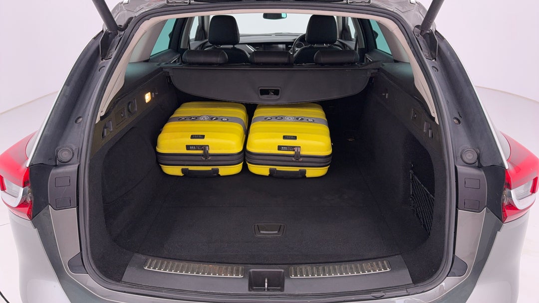 2017 Holden Calais Tourer, Automatic, 126265 km, Boot Inside View with Luggage