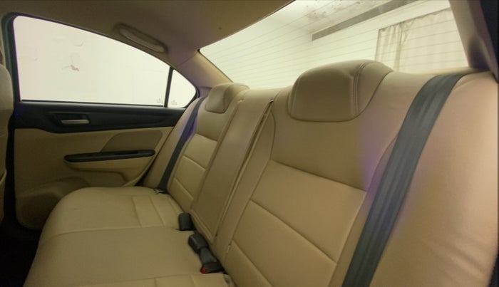 2019 Honda Amaze 1.5L I-DTEC VX CVT, Diesel, Automatic, 81,453 km, Right Side Rear Door Cabin