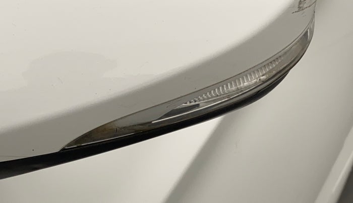 2017 Hyundai Verna 1.6 CRDI SX, Diesel, Manual, 1,22,496 km, Left rear-view mirror - Indicator light has minor damage