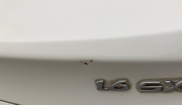 2017 Hyundai Verna 1.6 CRDI SX, Diesel, Manual, 1,22,496 km, Dicky (Boot door) - Slightly dented