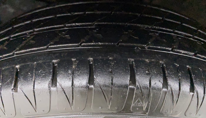 2014 Honda City S MT PETROL, Petrol, Manual, 69,437 km, Left Front Tyre Tread