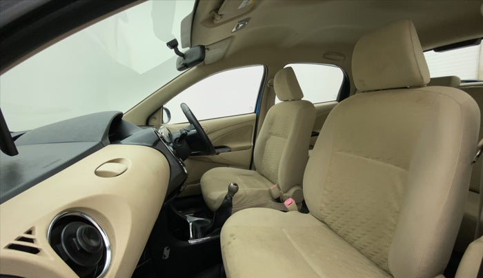 2017 Toyota Etios Liva VX DUAL TONE, Petrol, Manual, 22,525 km, Right Side Front Door Cabin