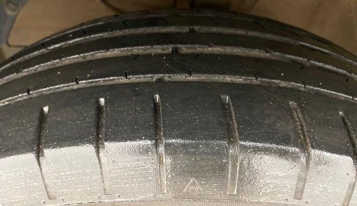 2019 Maruti Swift ZXI, Petrol, Manual, 42,449 km, Left Front Tyre Tread