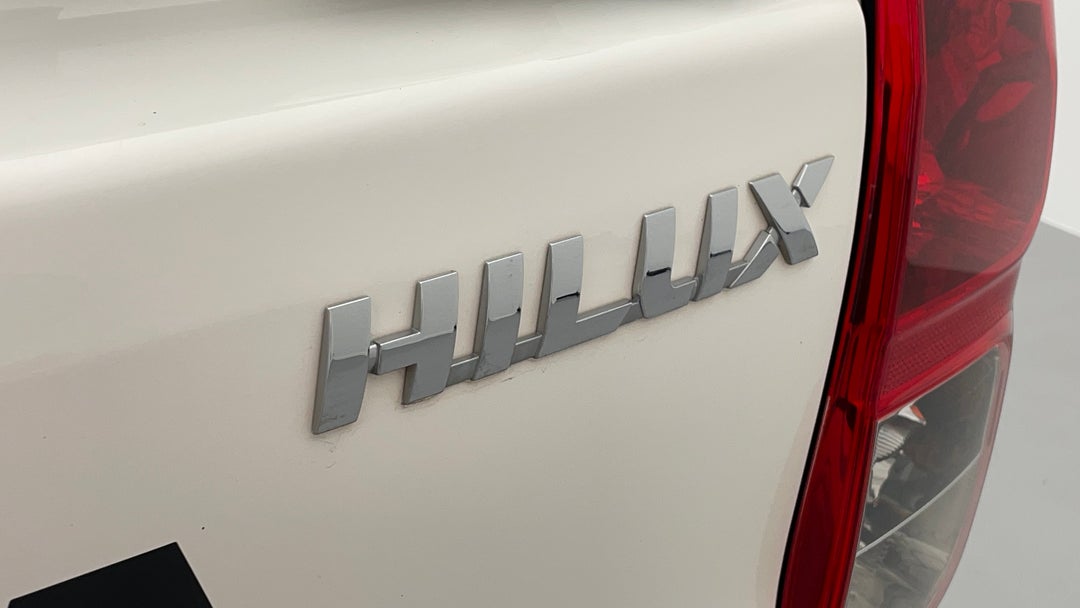 Badge (Boot Right Side)