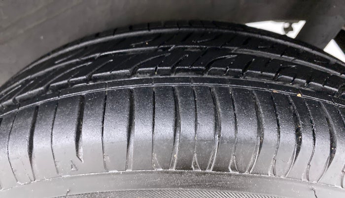 2015 Maruti Wagon R 1.0 VXI, Petrol, Manual, 36,536 km, Left Rear Tyre Tread