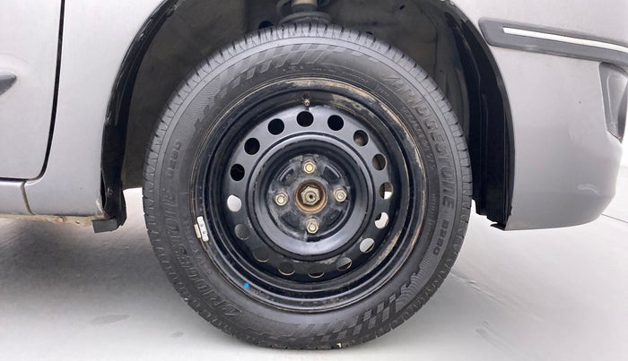 2015 Maruti Wagon R 1.0 VXI, Petrol, Manual, 36,536 km, Right Front Wheel
