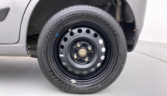 2015 Maruti Wagon R 1.0 VXI, Petrol, Manual, 36,536 km, Left Rear Wheel