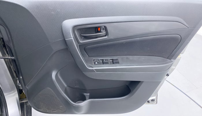 2016 Maruti Vitara Brezza VDI OPT, Diesel, Manual, Driver Side Door Panels Control