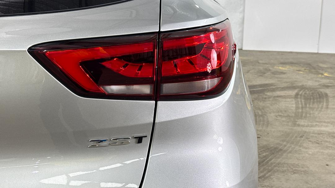 2022 MG Zst Vibe, Automatic, 59697 km, Badge (Boot Right Side)
