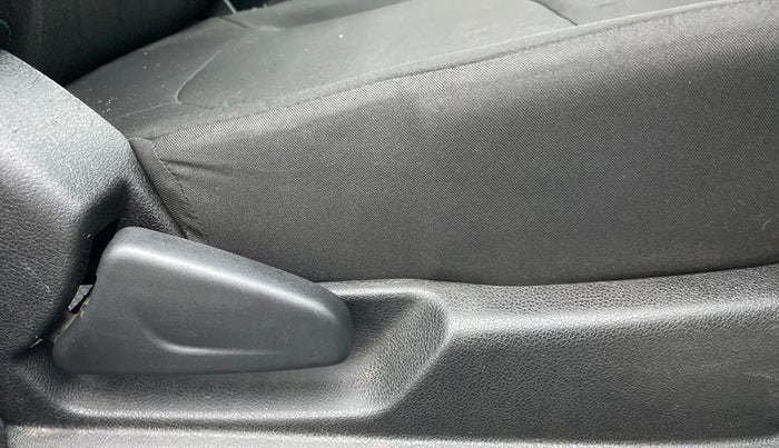 2018 Renault Kwid RXL, Petrol, Manual, 20,659 km, Driver Side Adjustment Panel