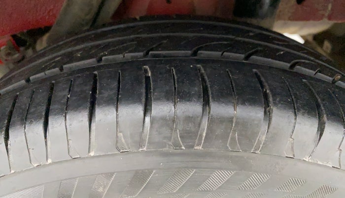 2018 Mahindra KUV 100 NXT K2 D 6S, Diesel, Manual, 66,014 km, Left Rear Tyre Tread