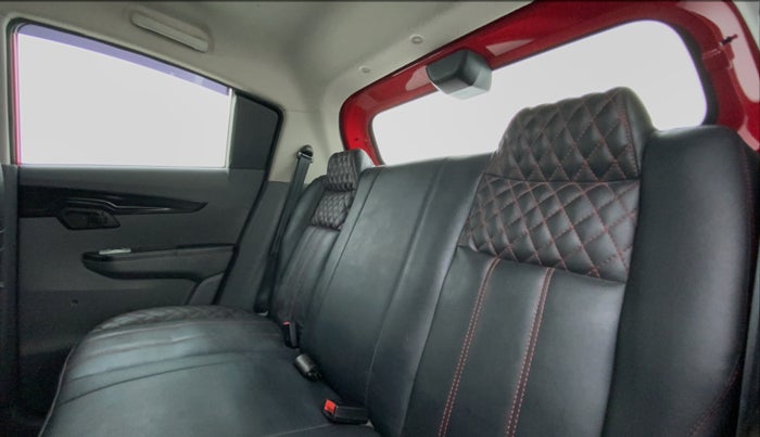 2018 Mahindra KUV 100 NXT K2 D 6S, Diesel, Manual, 66,014 km, Right Side Rear Door Cabin