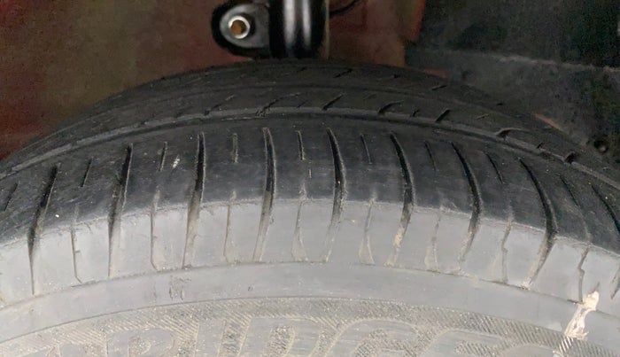 2018 Mahindra KUV 100 NXT K2 D 6S, Diesel, Manual, 66,014 km, Right Front Tyre Tread
