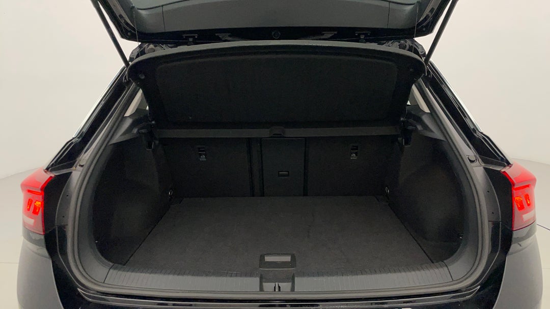 2023 Volkswagen T-roc Tsi110 Citylife, Automatic, 52973 km, Boot Inside View
