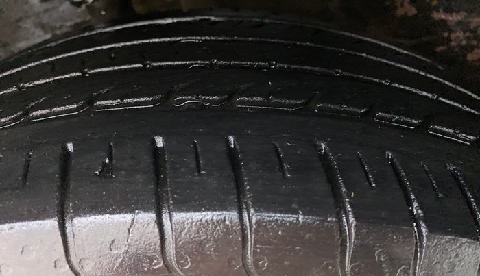 2018 Tata NEXON XM 1.5, Diesel, Manual, 49,652 km, Right Rear Tyre Tread