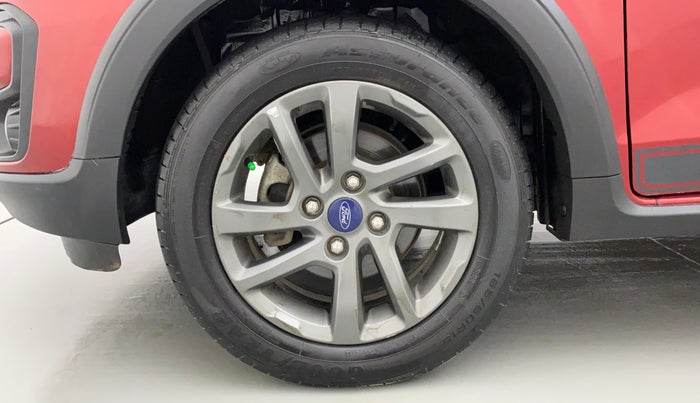 2018 Ford FREESTYLE TITANIUM 1.2 PETROL, Petrol, Manual, 49,824 km, Left Front Wheel