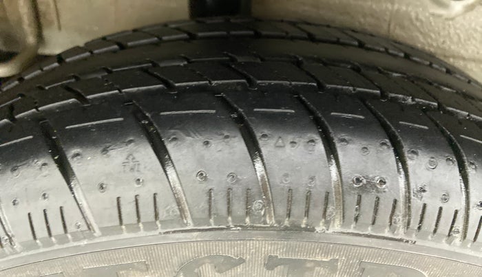 2019 Maruti Celerio VXI d, Petrol, Manual, 6,452 km, Right Rear Tyre Tread