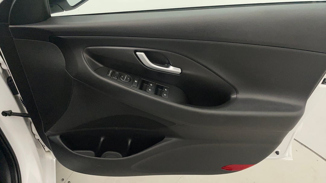 2018 Hyundai i30 Active, Automatic, 103716 km, Speaker View