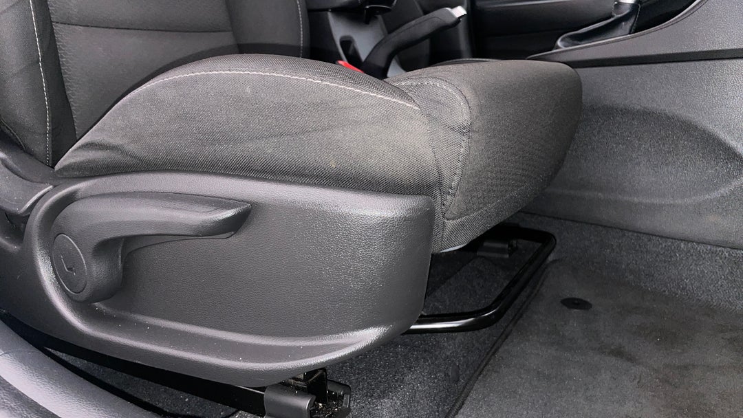 2018 Hyundai i30 Active, Automatic, 103716 km, Drivers Side Adjustment Panel