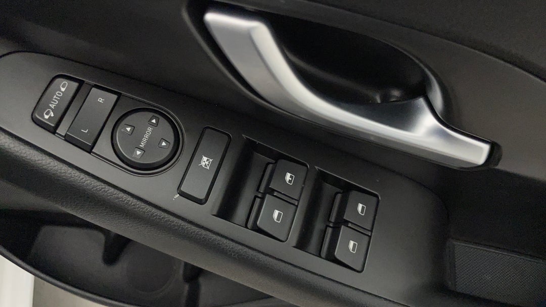 2018 Hyundai i30 Active, Automatic, 103716 km, Drivers Side Door Panel Controls