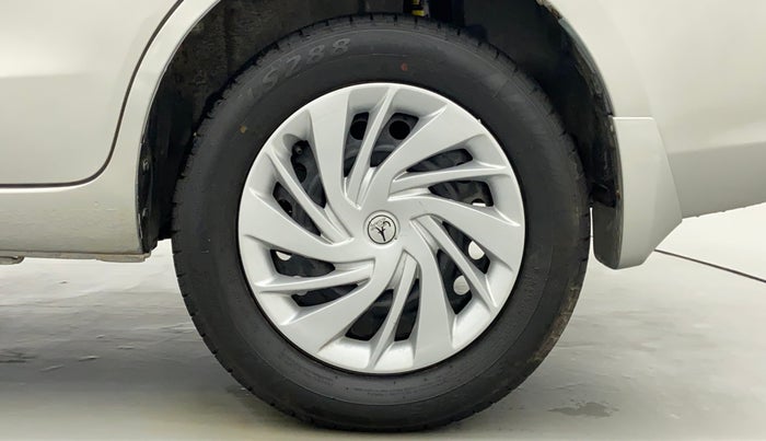 2015 Maruti Ertiga VXI, Petrol, Manual, 44,161 km, Left Rear Wheel