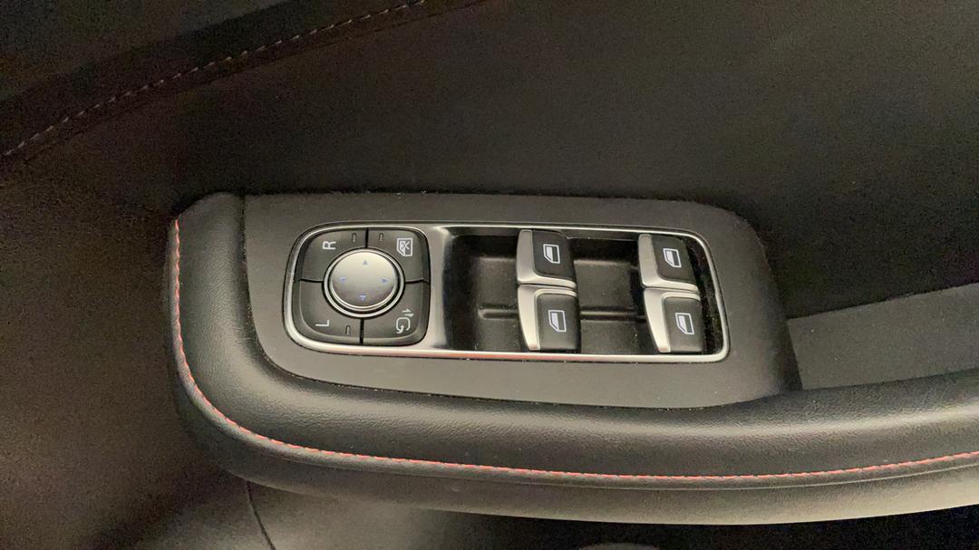2021 MG HS Vibe, Automatic, 16539 km, Drivers Side Door Panel Controls