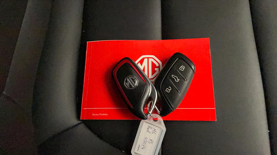 2021 MG HS Vibe, Automatic, 16539 km, Key Close-up