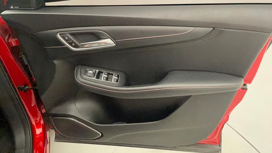 2021 MG HS Vibe, Automatic, 16539 km, Speaker View
