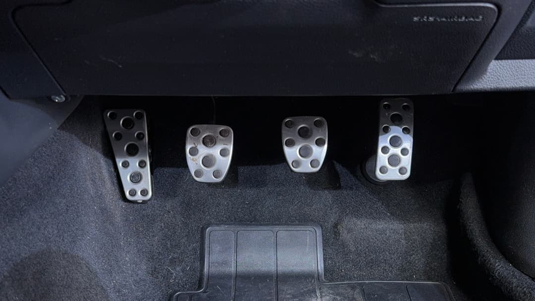 Pedals and Footmat