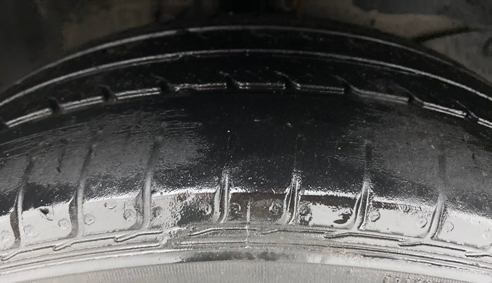 2012 Honda City 1.5 E MT PETROL, Petrol, Manual, 80,242 km, Right Front Tyre Tread
