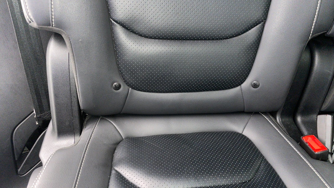 2022 LDV D90 Executive (4WD), Automatic, 32924 km, Child Seat Anchor Points