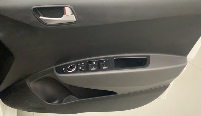 2019 Hyundai Grand i10 SPORTZ 1.2 KAPPA VTVT DUAL TONE, Petrol, Manual, 12,728 km, Driver Side Door Panels Control