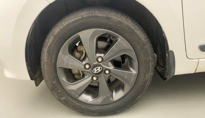 2019 Hyundai Grand i10 SPORTZ 1.2 KAPPA VTVT DUAL TONE, Petrol, Manual, 12,728 km, Left Front Wheel