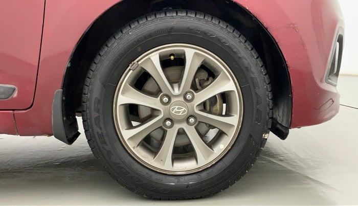 2013 Hyundai Grand i10 ASTA (O) 1.2 KAPPA VTVT, Petrol, Manual, 1,17,857 km, Right Front Wheel