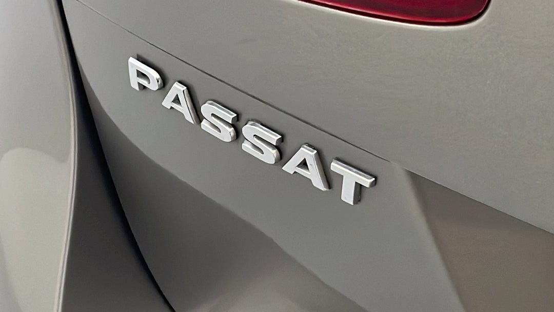 2014 Volkswagen Passat 118 Tsi, Automatic, 114680 km, Badge (Boot Left Side)