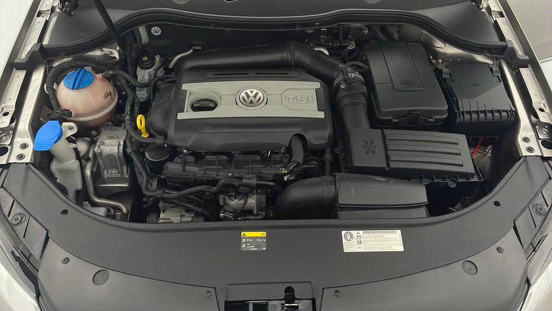 2014 Volkswagen Passat 118 Tsi, Automatic, 114680 km, Open Bonnet (Engine)