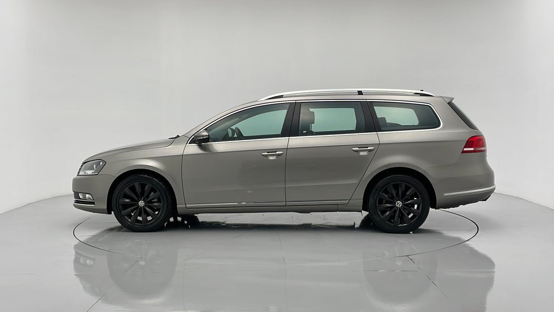 2014 Volkswagen Passat 118 Tsi, Automatic, 114680 km, Left Side View