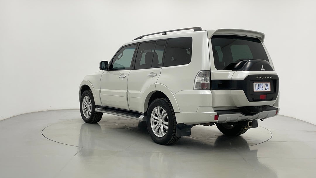 Left Back Diagonal (45- Degree) View