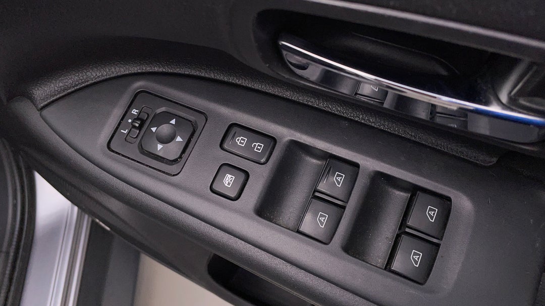 Drivers Side Door Panel Controls