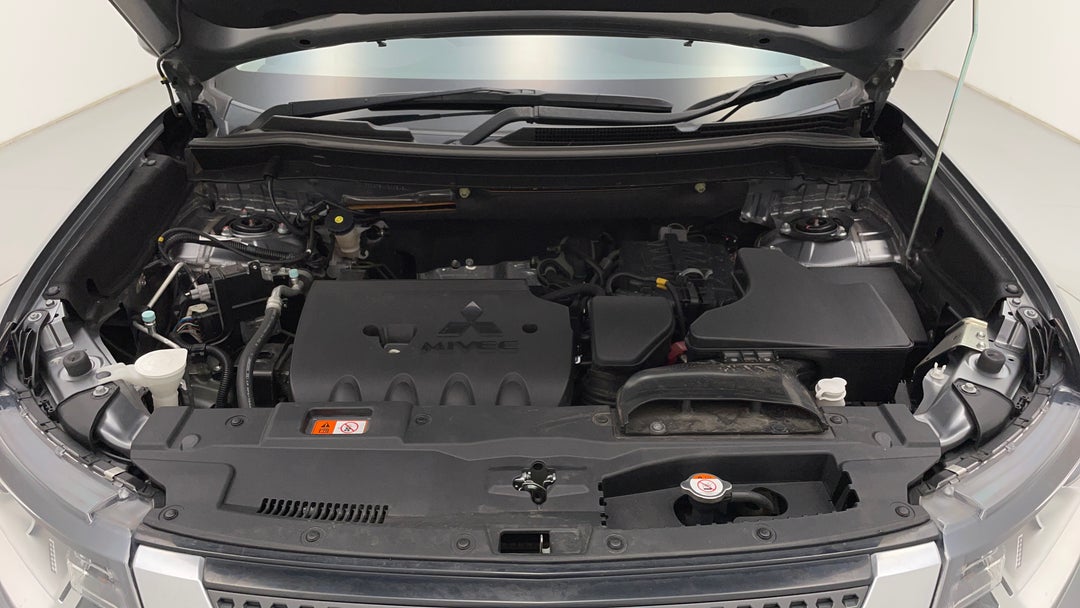 Open Bonnet (Engine)