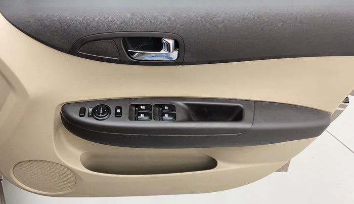 2013 Hyundai i20 ASTA 1.2, Petrol, Manual, 78,316 km, Driver Side Door Panels Control