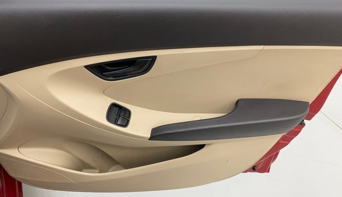 2015 Hyundai Eon MAGNA +, Petrol, Manual, 23,364 km, Driver Side Door Panels Control